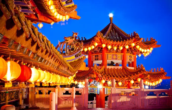 kuala-lumpur-thean-hou-AI-version-of-Mazu Traditional Chinese temple illuminated at night in Malaysia, representing the site of the first AI version of Mazu